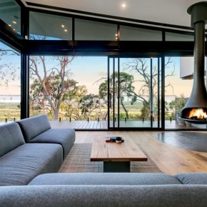 Foyer au bois JC Bordelet Tatiana par Ambiance® dans un joli salon - Passion Feu®