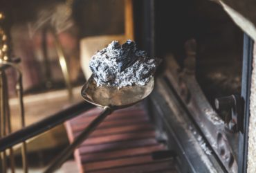 Les accessoires de foyer incontournables pour votre maison