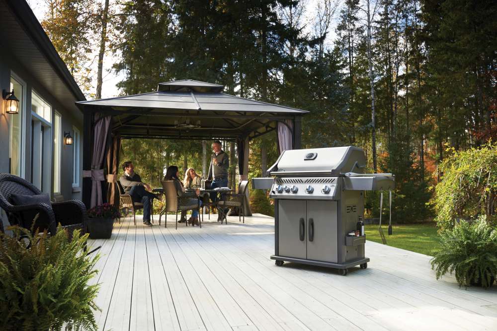 Nouveau barbecue au gaz Napoléon Rogue R 525
