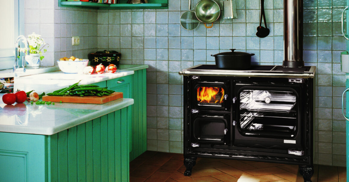 Cuisinière au bois Hearthstone avec casserole en fonte with Cast Iron Pot