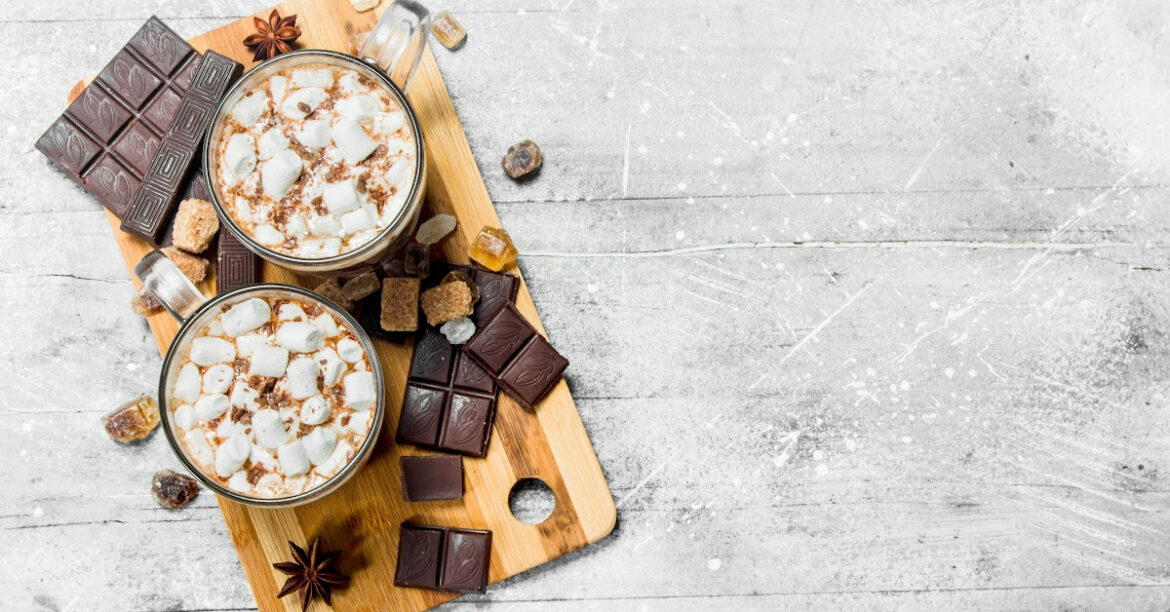 Recettes hygge réconfortantes pour la saison froide - chocolat chaud