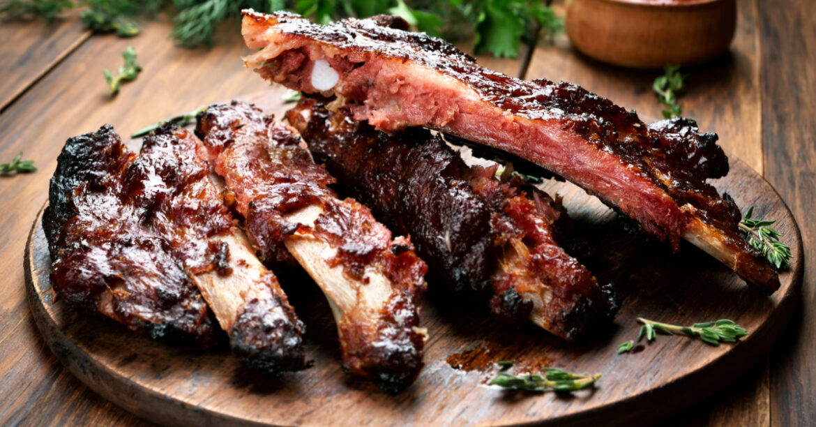 Le délicieux BBQ est-il dangereux? - côtes levées BBQ 