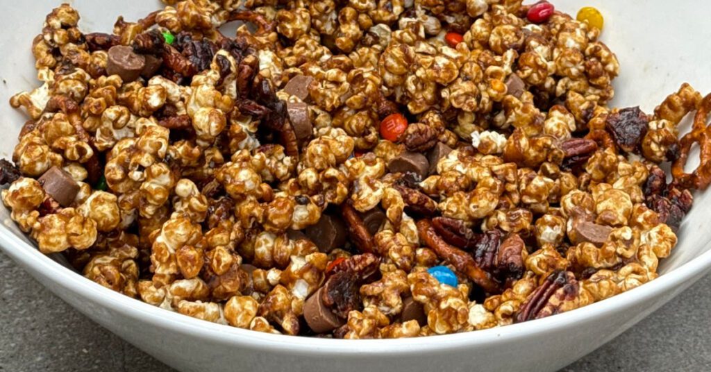 Popcorn sucré-salé au caramel sur plancha
